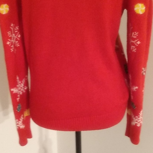 ❤️🎄 Party Sweater Dec. 25th - Picture 5 of 8